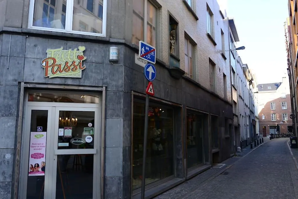 Downtown 2 Bdr Apartment ***** 3 Antwerpen