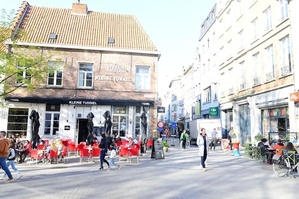 Downtown 2 Bdr Apartment ***** 3 Antwerpen Belgien