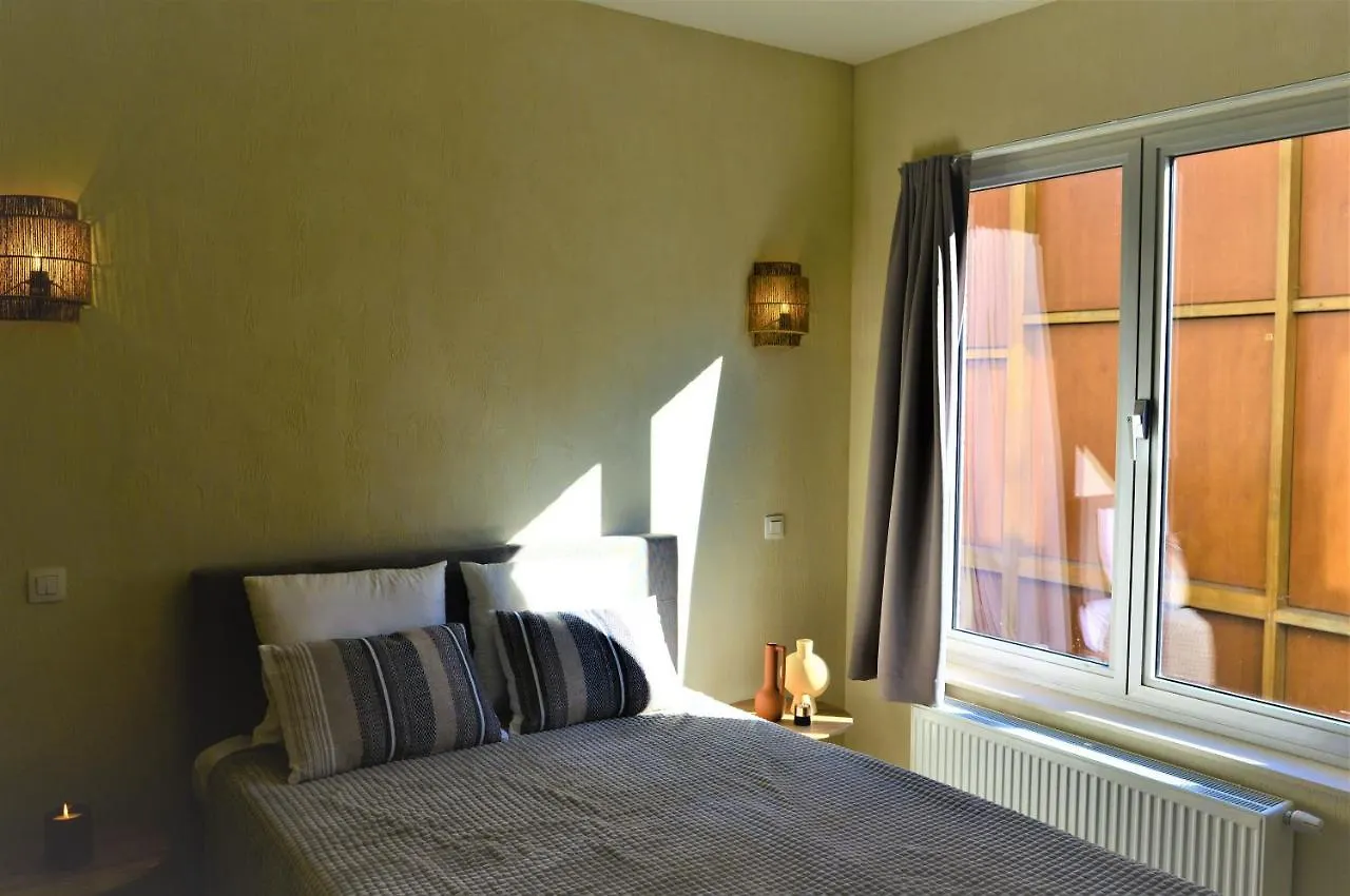 Downtown 2 Bdr Apartment ***** 3 Antwerp 0*,  Belgium